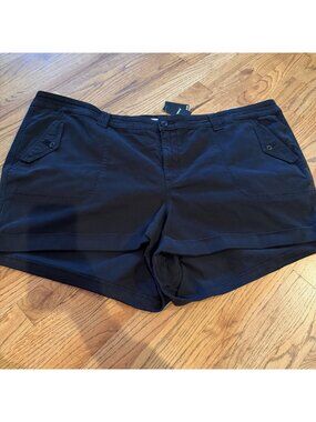 TORRID WOMENS BLACK SIZE 30 BLACK FIRST AT FIT SHORTS NEW